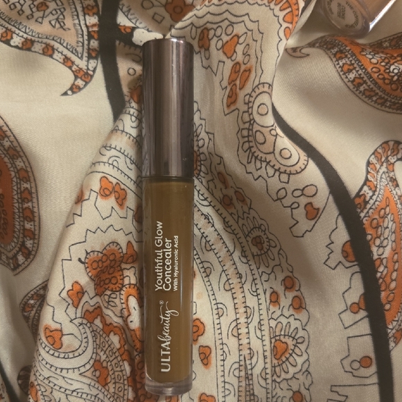 Ulta Beauty Other - Ulta Beauty Youthful Glow Concealer - Shade Dark Cool